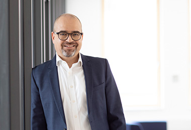 Dr. Philipp Neumann